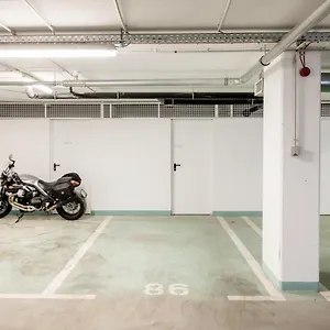 Modern Riverside With Free Parking Budapest