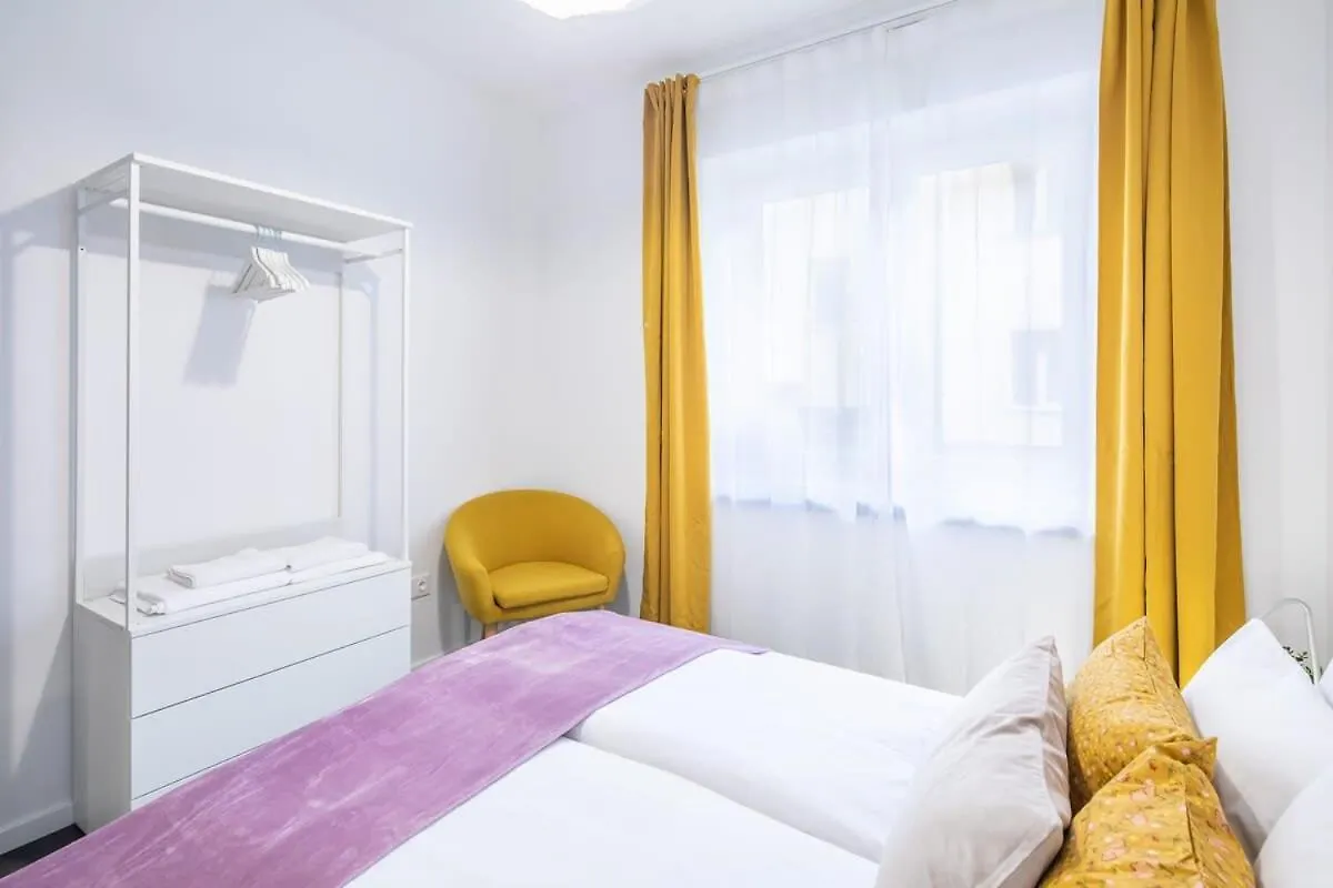 Easy Parking - New - Comfy Apartment Budapest Hungary